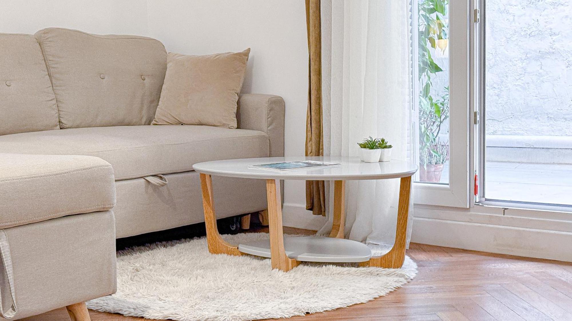 Apartment - Bright & Modern - Private Terrace - Aircon - Near Train &