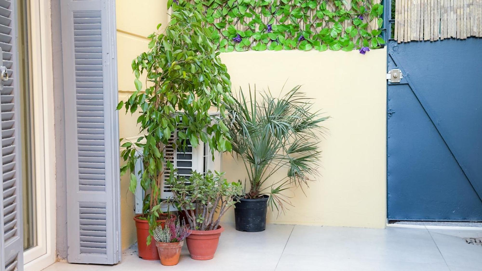 Apartment - Bright & Modern - Private Terrace - Aircon - Near Train & *